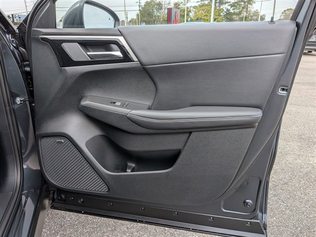 2026 Mitsubishi Outlander SE:MI30260