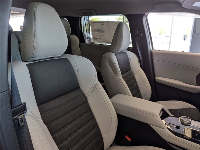 2026 Mitsubishi Outlander SE:MI30390