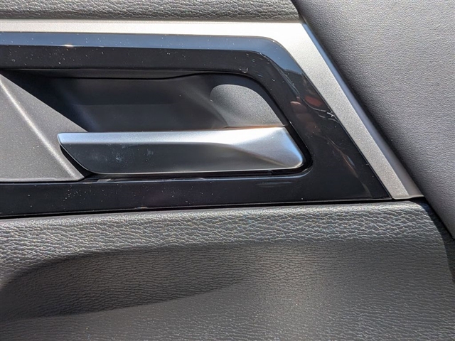 2026 Mitsubishi Outlander SE:MI30420