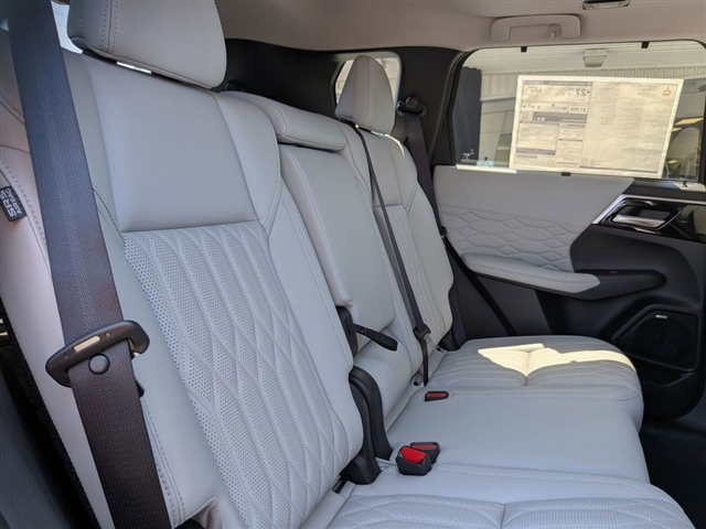 2025 Mitsubishi Outlander SEL:MM39710