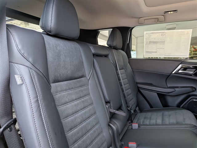 2025 Mitsubishi Outlander Trail Edition:MM39980