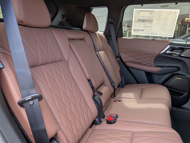 2025 Mitsubishi Outlander SEL:MM39760