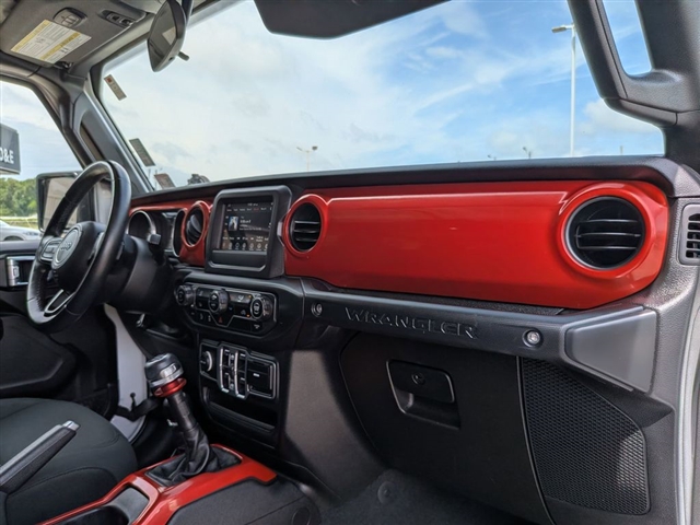 2018 Jeep Wrangler Unlimited Sport:02133U