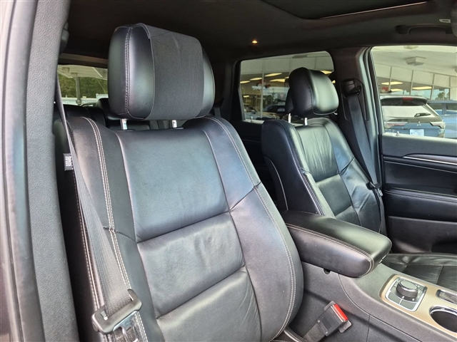 2017 Jeep Grand Cherokee Limited:02620UU