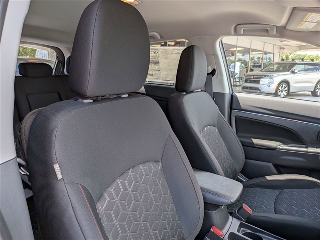 2026 Mitsubishi Outlander Sport SE:MI330400