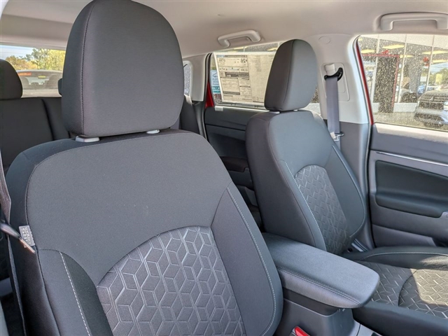 2026 Mitsubishi Outlander Sport SE:MI330360