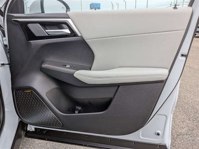 2025 Mitsubishi Outlander SE:MM39970