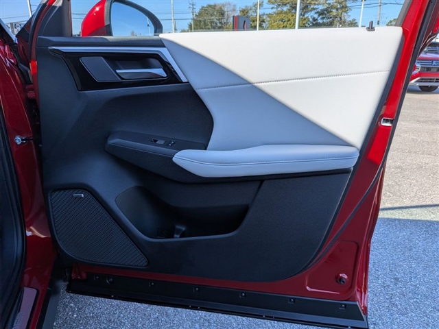 2026 Mitsubishi Outlander SE:MI30050