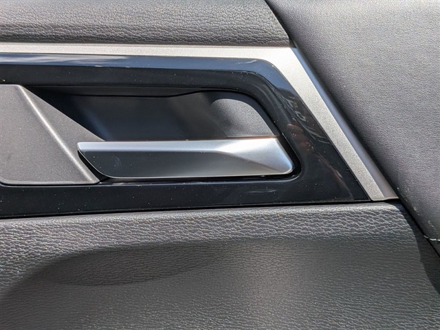 2026 Mitsubishi Outlander SE:MI30410