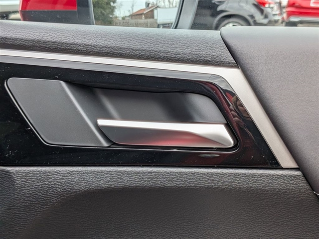 2026 Mitsubishi Outlander SE:MI30230