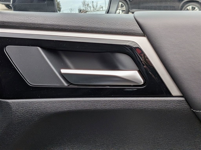 2026 Mitsubishi Outlander SE:MI30250