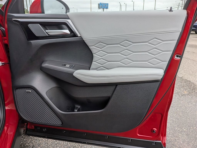 2025 Mitsubishi Outlander SEL:MM39930