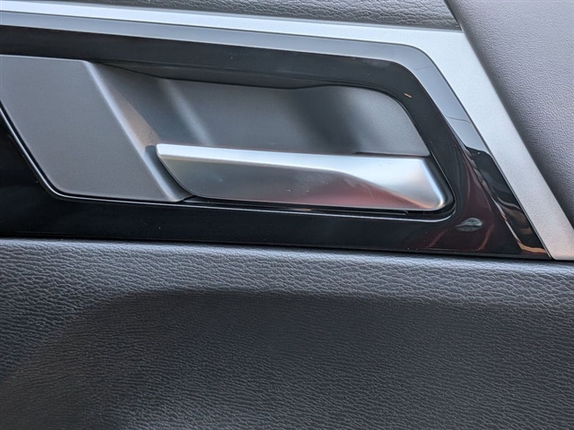 2025 Mitsubishi Outlander SE:MI30000