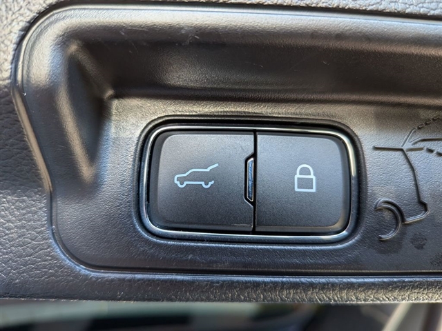 2022 Ford Explorer ST:02050UU