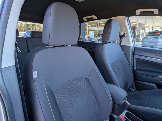 2013 Mitsubishi Outlander Sport SE:39992N