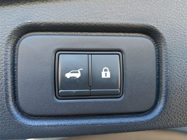 2022 Nissan Pathfinder SL:01971U