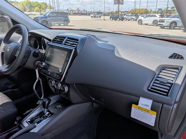 2026 Mitsubishi Outlander Sport SE:MI330360