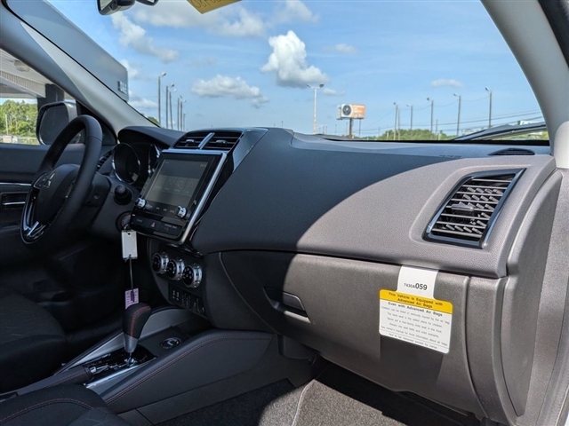 2026 Mitsubishi Outlander Sport SE:MI330480