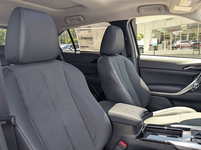 2025 Mitsubishi Eclipse Cross SEL:M241550