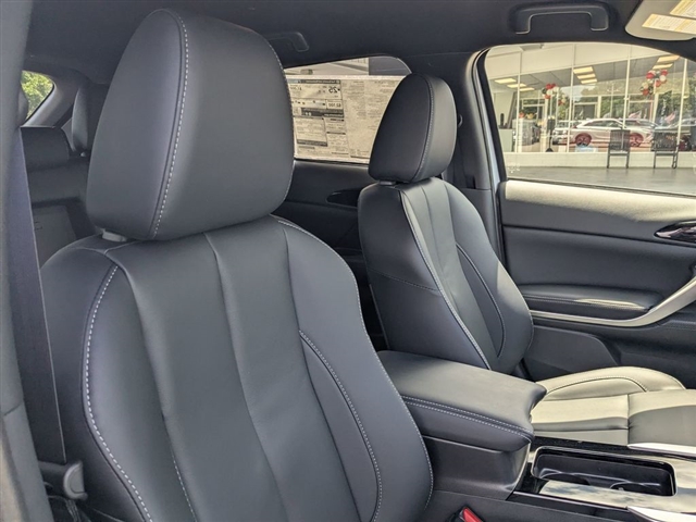 2025 Mitsubishi Eclipse Cross SEL:M241560