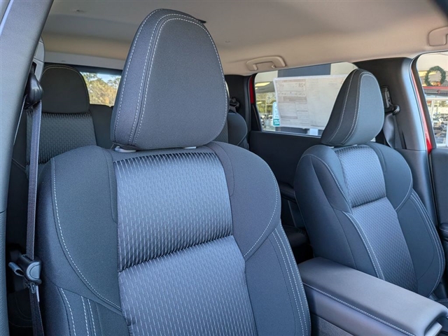 2026 Mitsubishi Outlander ES:MI30070