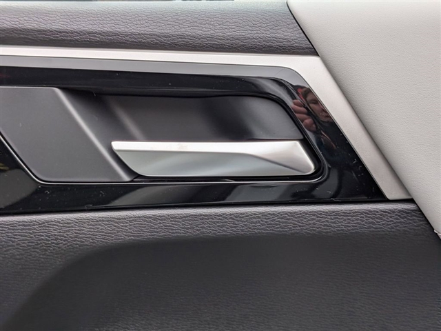 2026 Mitsubishi Outlander SE:MI30130