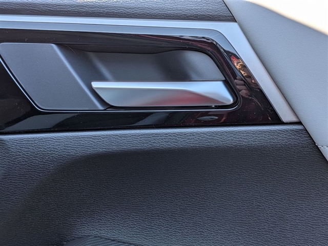 2026 Mitsubishi Outlander SE:MI30050