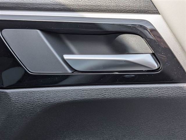 2026 Mitsubishi Outlander SE:MI30140