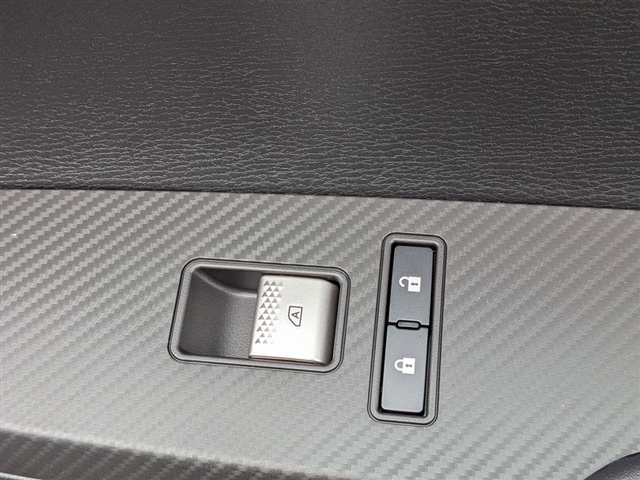 2026 Mitsubishi Outlander SE:MI30250