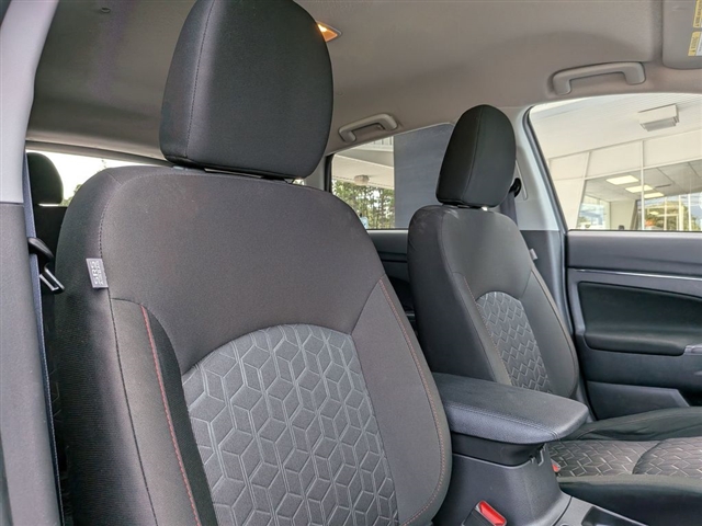 2023 Mitsubishi Outlander Sport LE:39792N