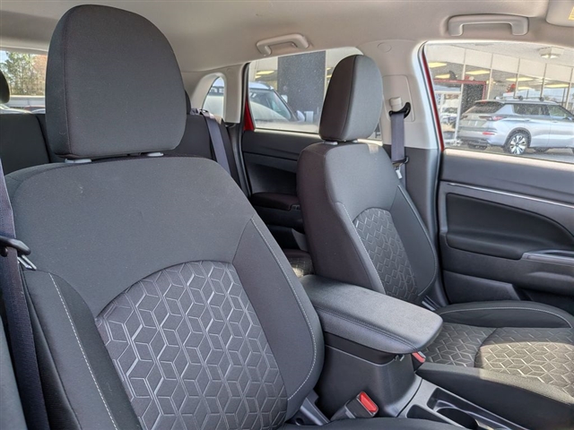 2025 Mitsubishi Outlander Sport SE:39842N