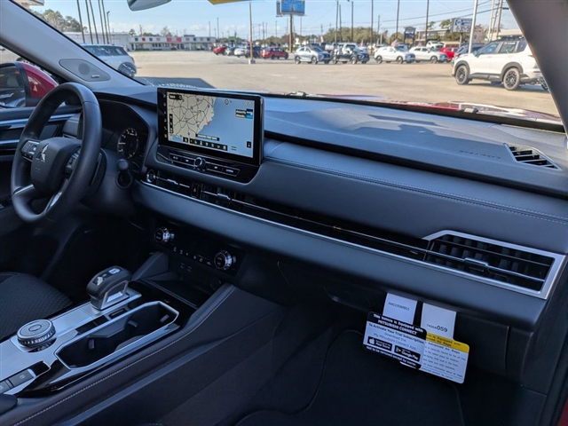 2026 Mitsubishi Outlander ES:MI30070