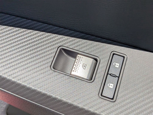 2025 Mitsubishi Outlander SE:MM39700