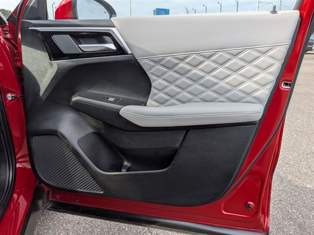 2023 Mitsubishi Outlander SE:39881N