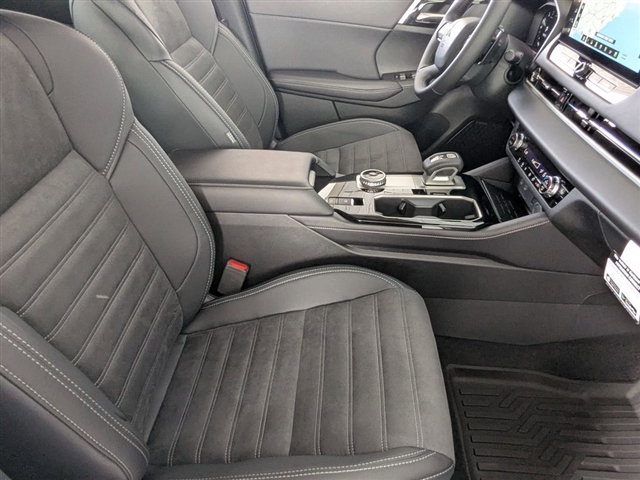 2025 Mitsubishi Outlander SE:MM39470