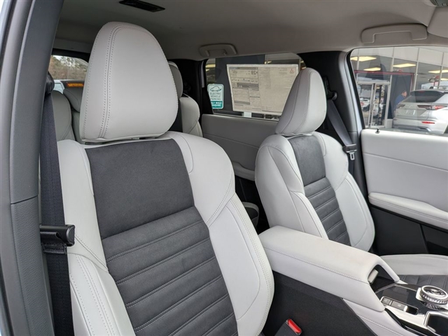 2026 Mitsubishi Outlander SE:MI30270