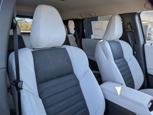 2026 Mitsubishi Outlander SE:MI30080