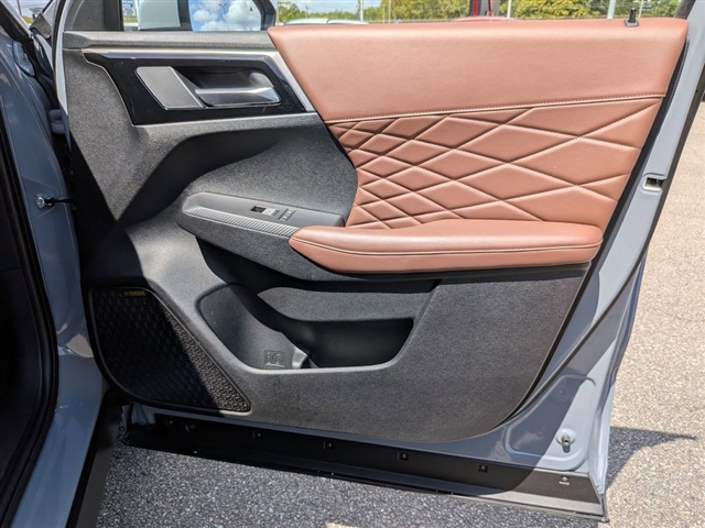 2025 Mitsubishi Outlander SEL:MU39520