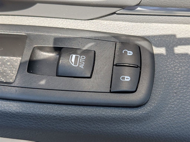 2018 RAM 1500 SLT:02170UU
