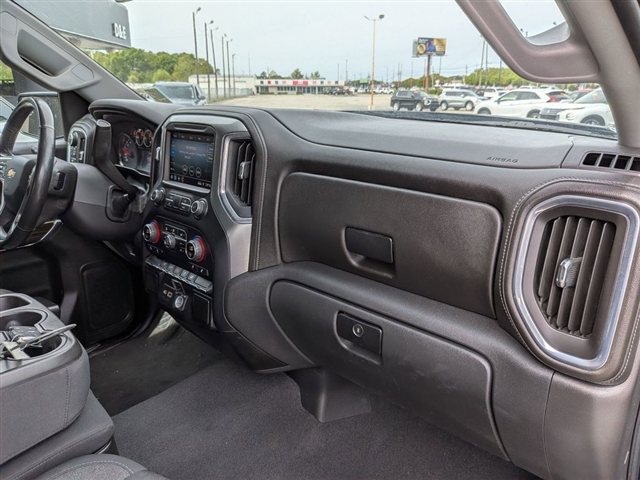 2020 Chevrolet Silverado 1500 LT:02200UU