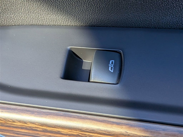 2020 Chevrolet Silverado 1500 High Country:02040UU