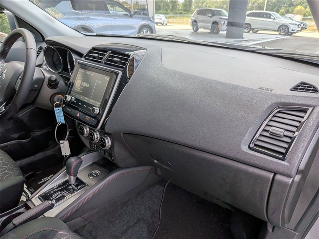 2023 Mitsubishi Outlander Sport LE:39792N