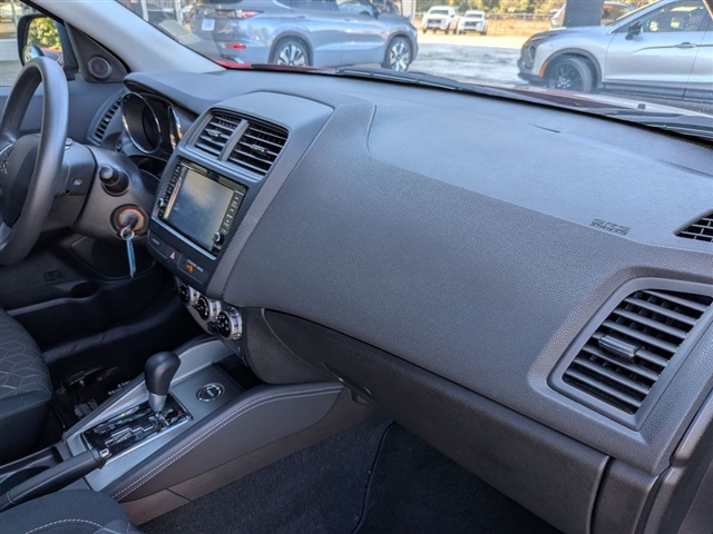 2023 Mitsubishi Outlander Sport SE:41531N