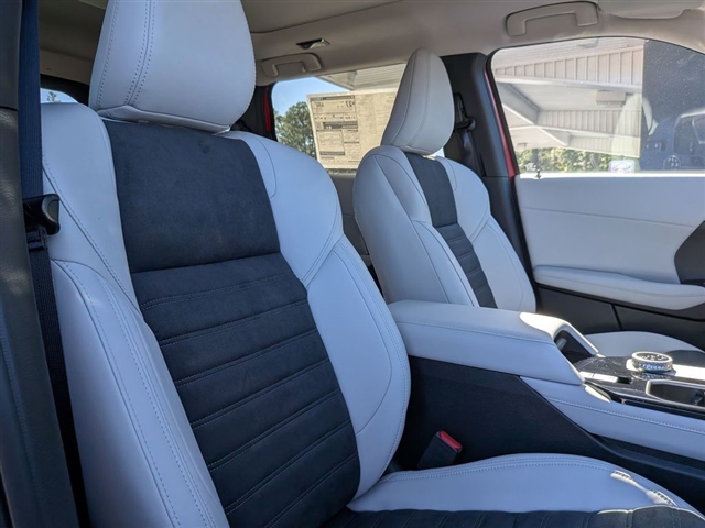 2025 Mitsubishi Outlander SE:MM39870