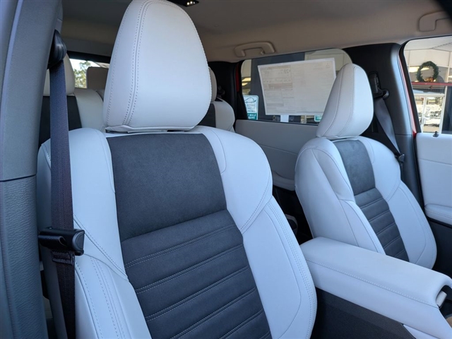 2026 Mitsubishi Outlander SE:MI30050