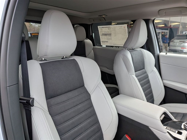 2026 Mitsubishi Outlander SE:MI30210