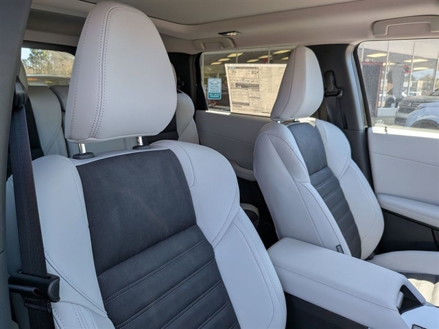 2026 Mitsubishi Outlander SE:MI30290