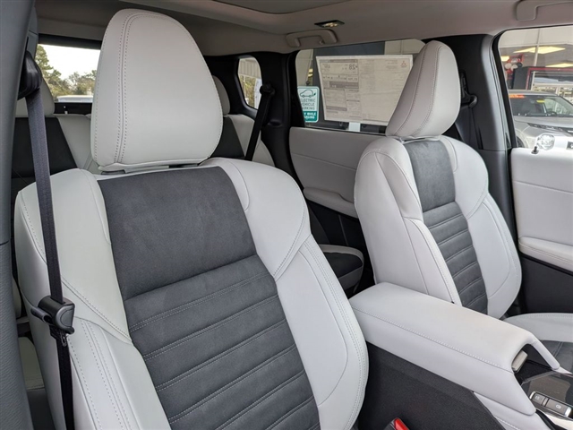 2026 Mitsubishi Outlander SE:MI30150