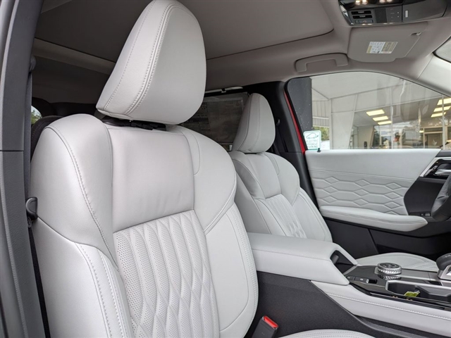 2025 Mitsubishi Outlander SEL:MM39930