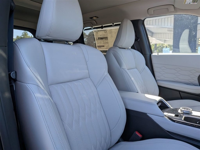 2025 Mitsubishi Outlander SEL:MM39830